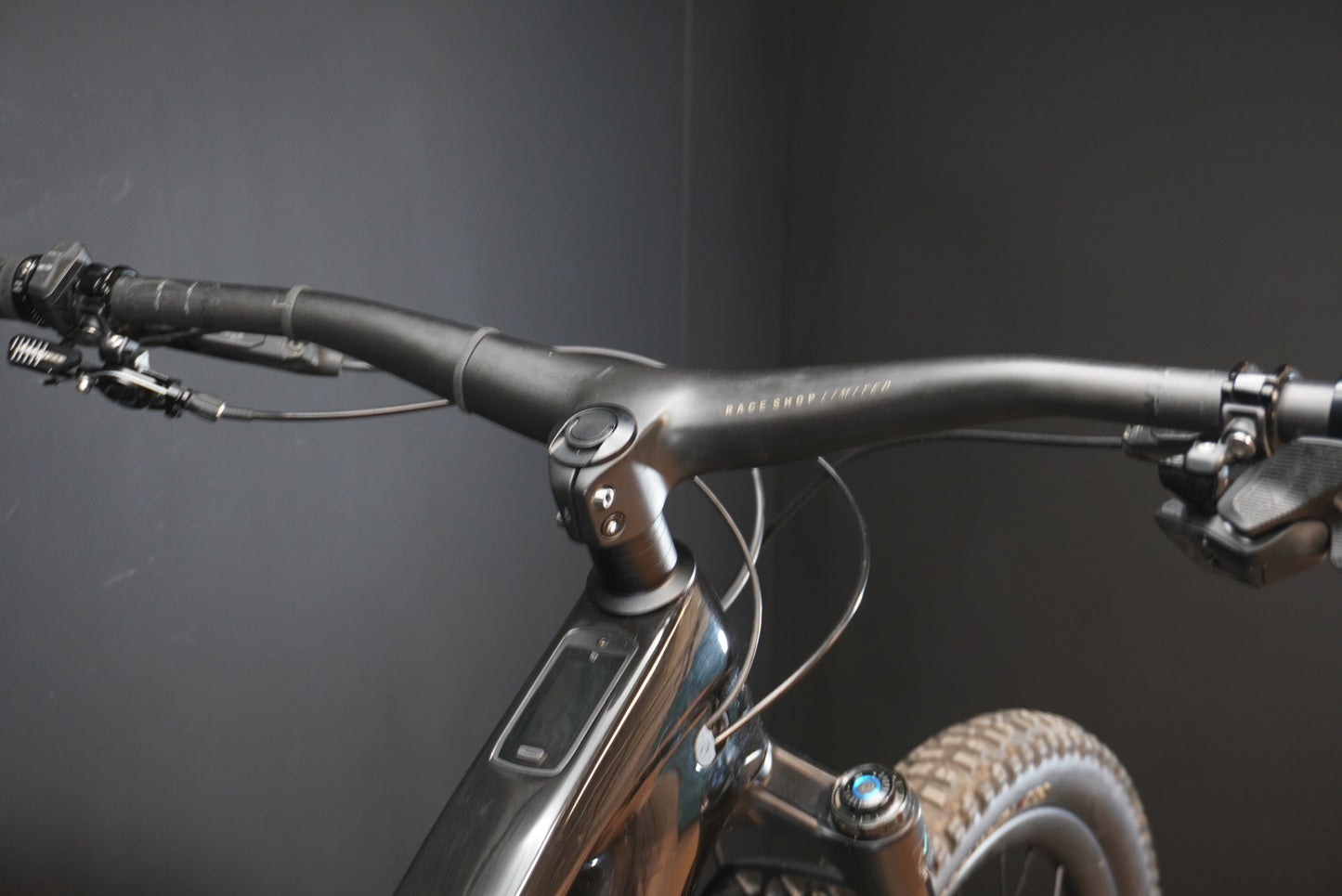 Trek Fuel EXE 9.8 GX AXS & Range Ext. FS E-MTB 2023 - Large - 14 Miles