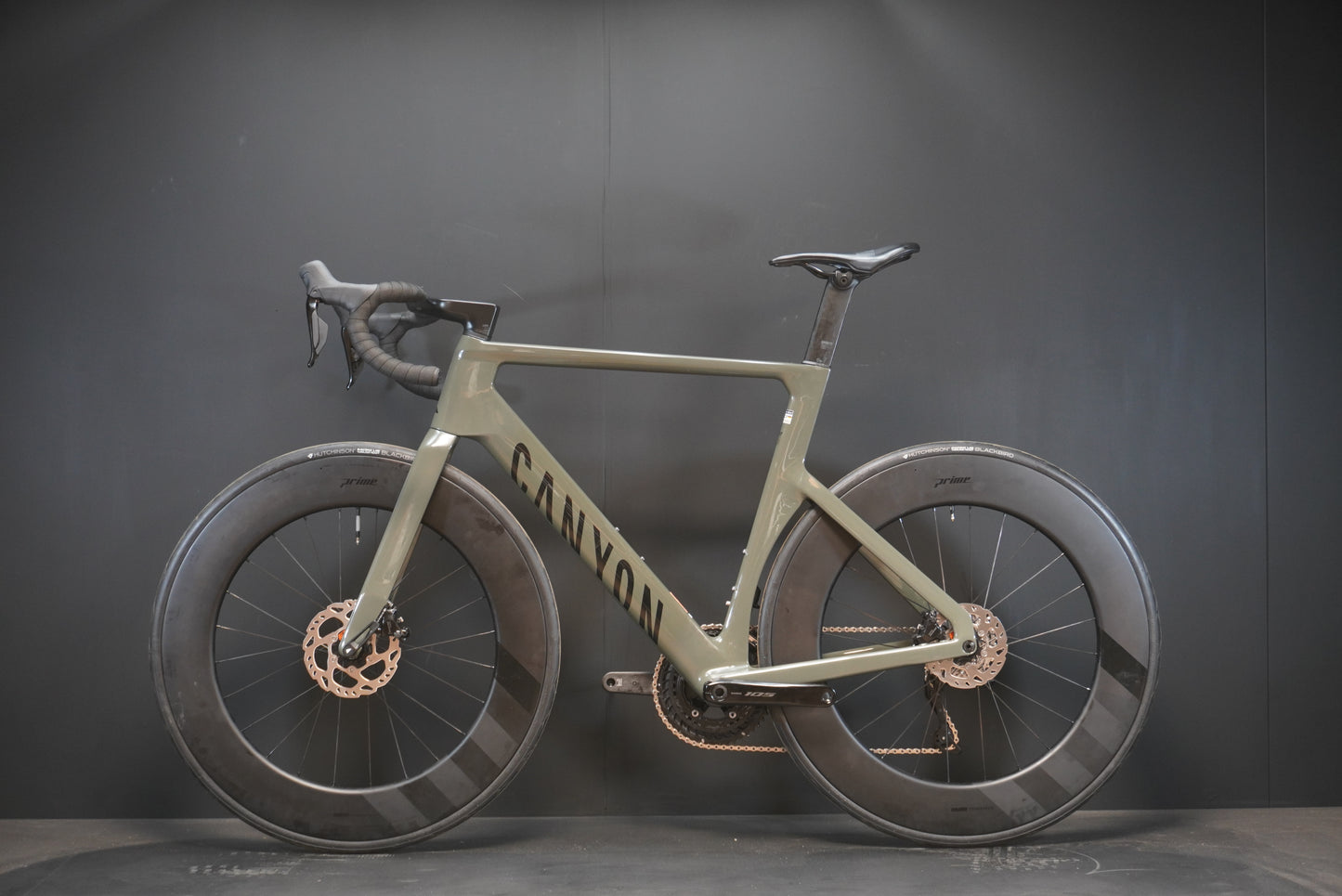 Canyon Aeroad CF SLX 7 105 Di2 Carbon Disc Road Bike 2025 - Large