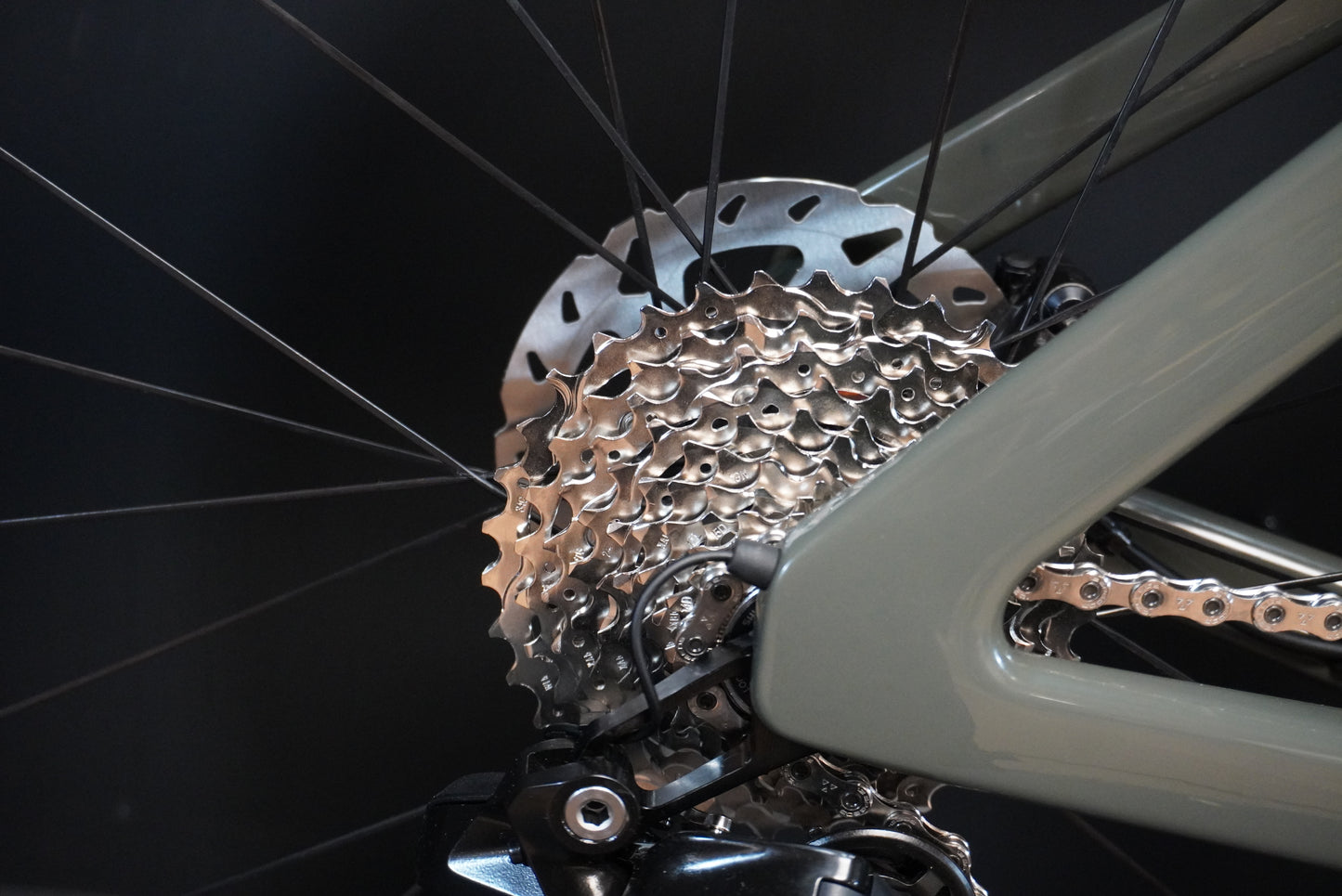 Canyon Aeroad CF SLX 7 105 Di2 Carbon Disc Road Bike 2025 - Large