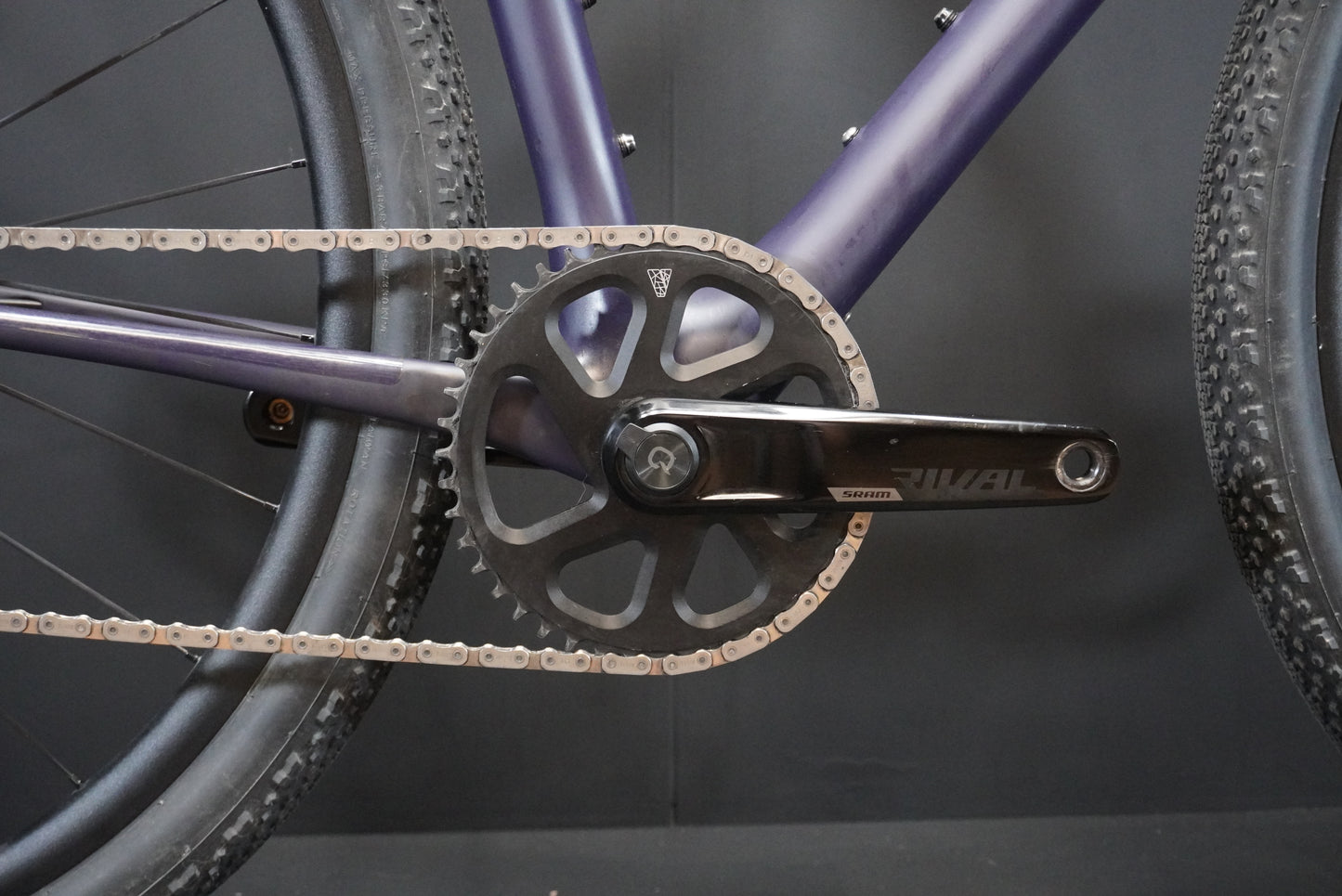 Vielo V+1 Rival AXS & P/M Carbon Disc Road Bike 2025 - Small