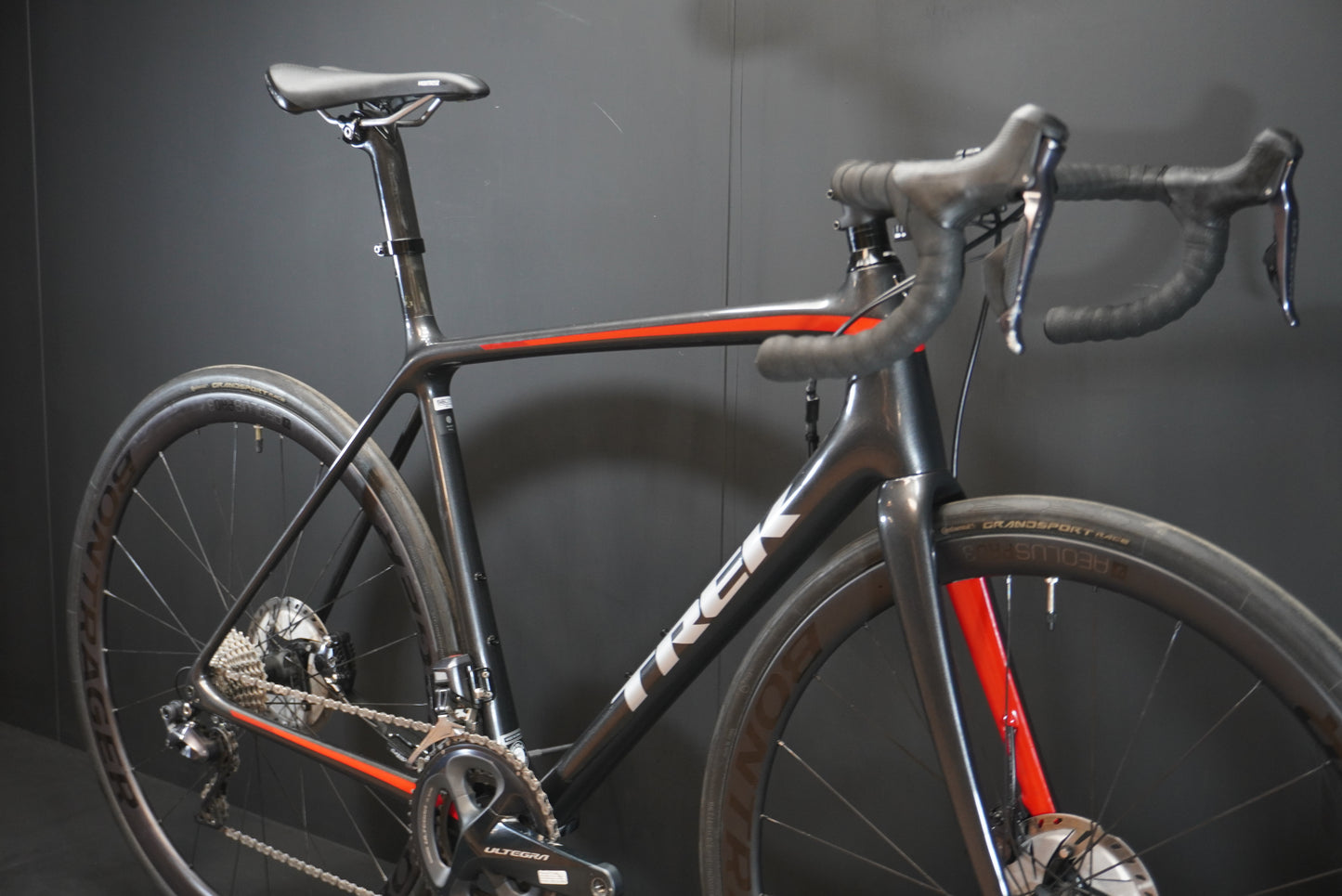 Trek Émonda SL7 Di2 Carbon Disc Road Bike 2019 - 56cm