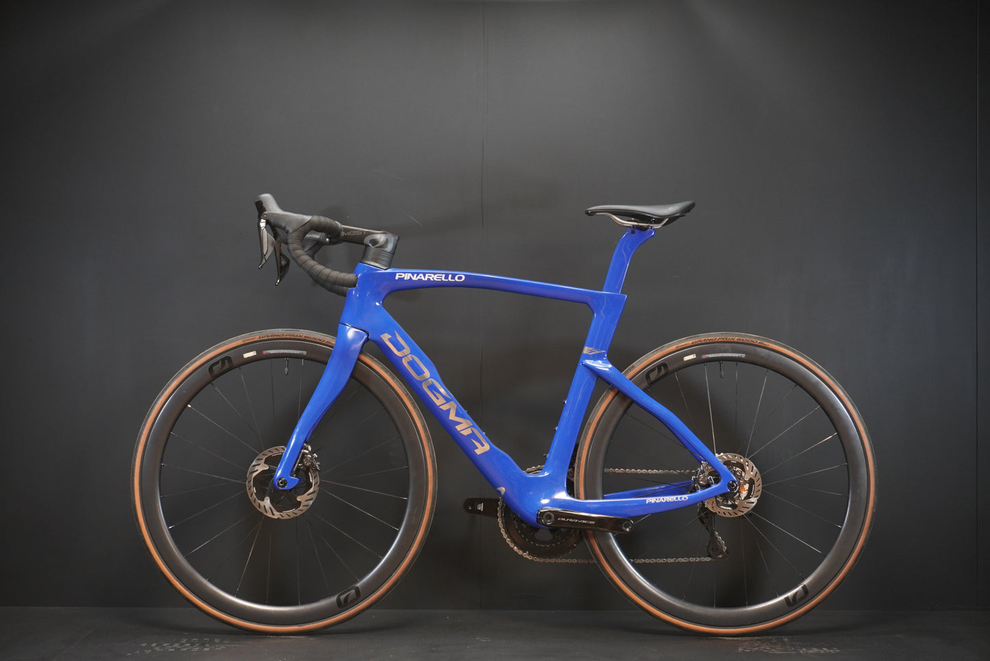 Pinarello Dogma F Carbon Disc Road Bike 2024 - 55cm