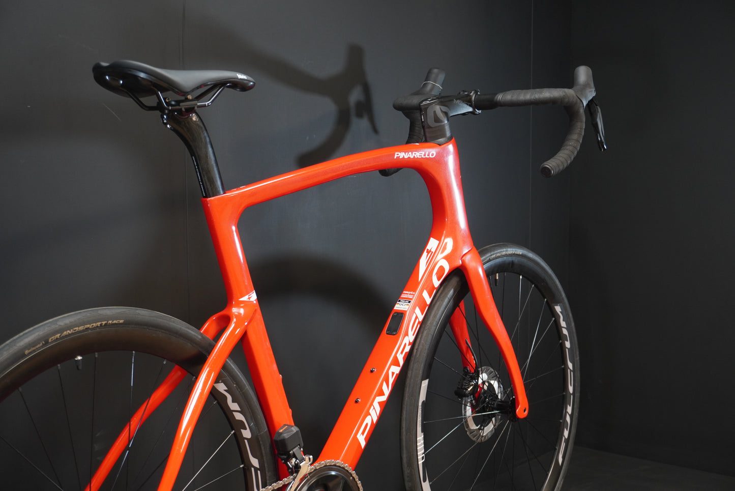 Pinarello F5 105 Di2 Carbon Disc Road Bike 2024 - 59.5cm