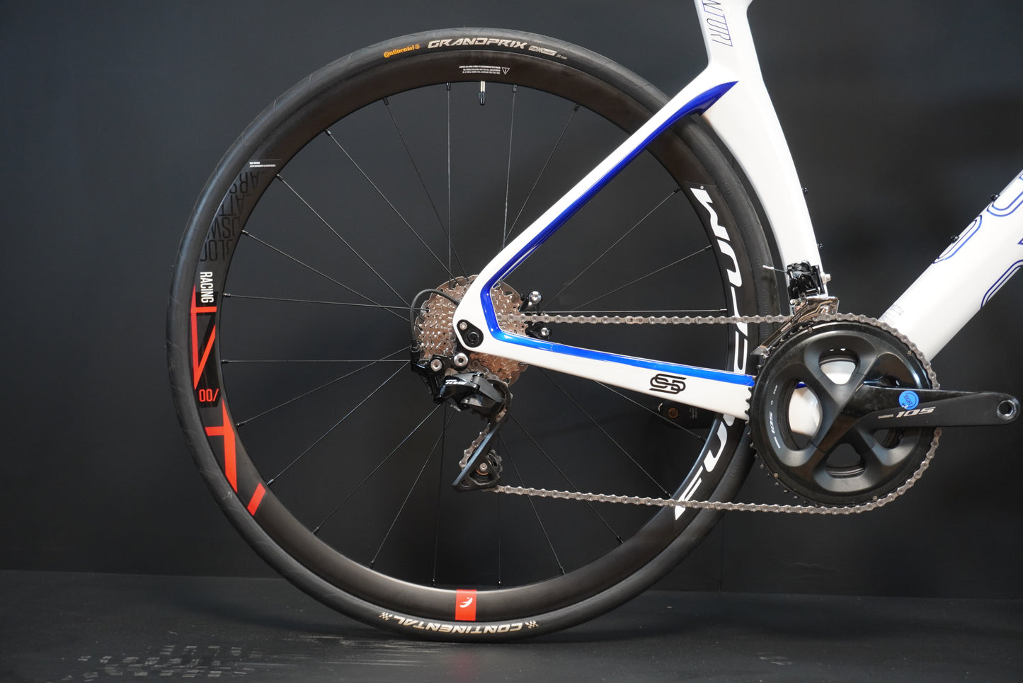 Orro Venturi Evo Tri 105 Carbon Disc Road/Triathlon Bike 2020 - Medium