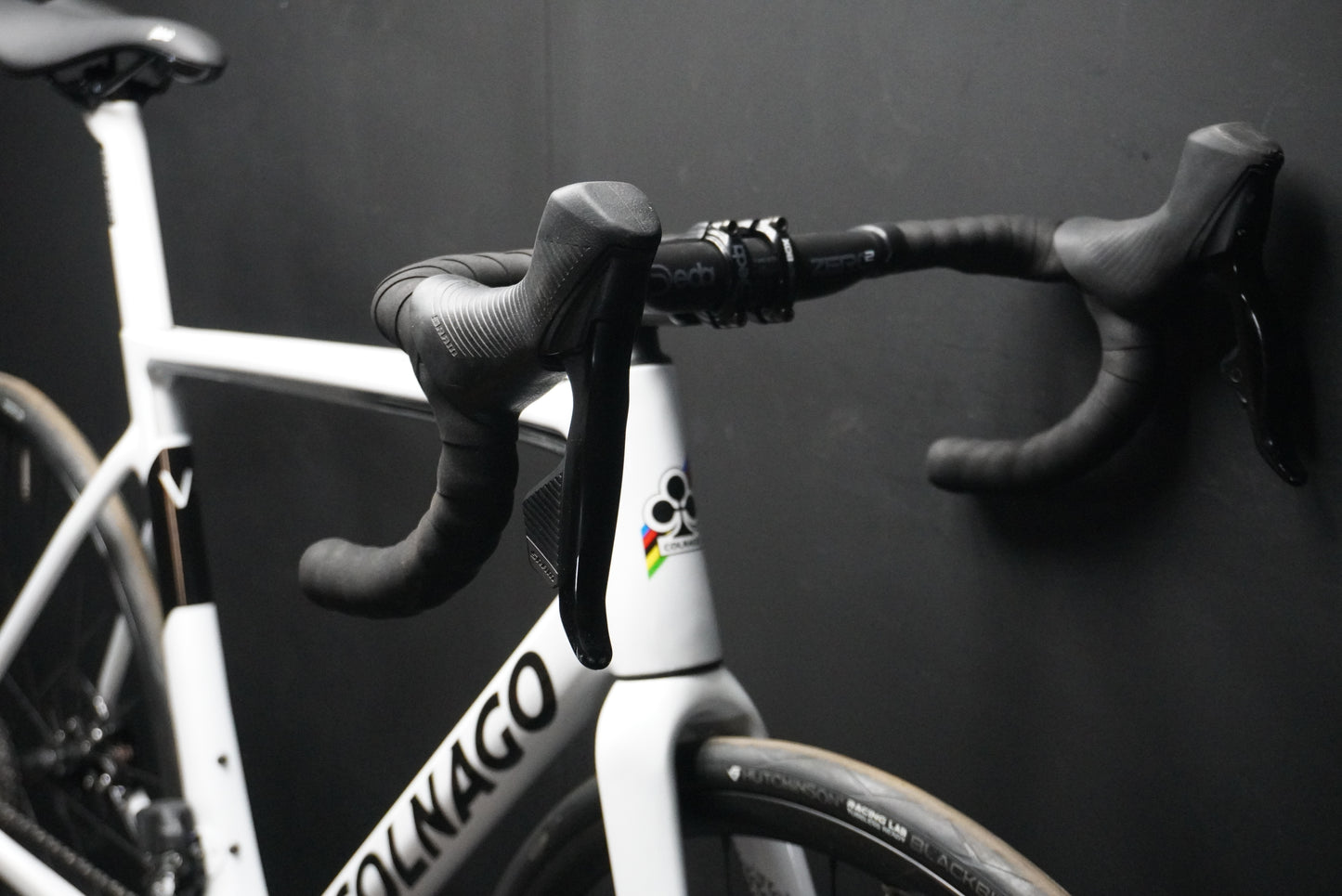 Ex-Display Colnago V3 AXS Carbon Disc Road Bike 2023 - 52s