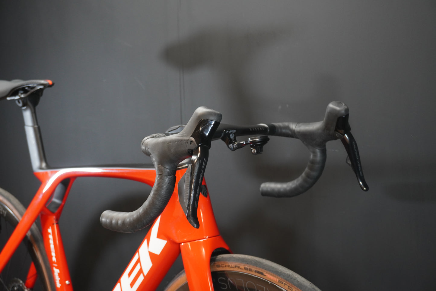 Trek Madone SLR 9 Gen 7 Dura-Ace Di2 Carbon Disc Road Bike 2024 - 56cm