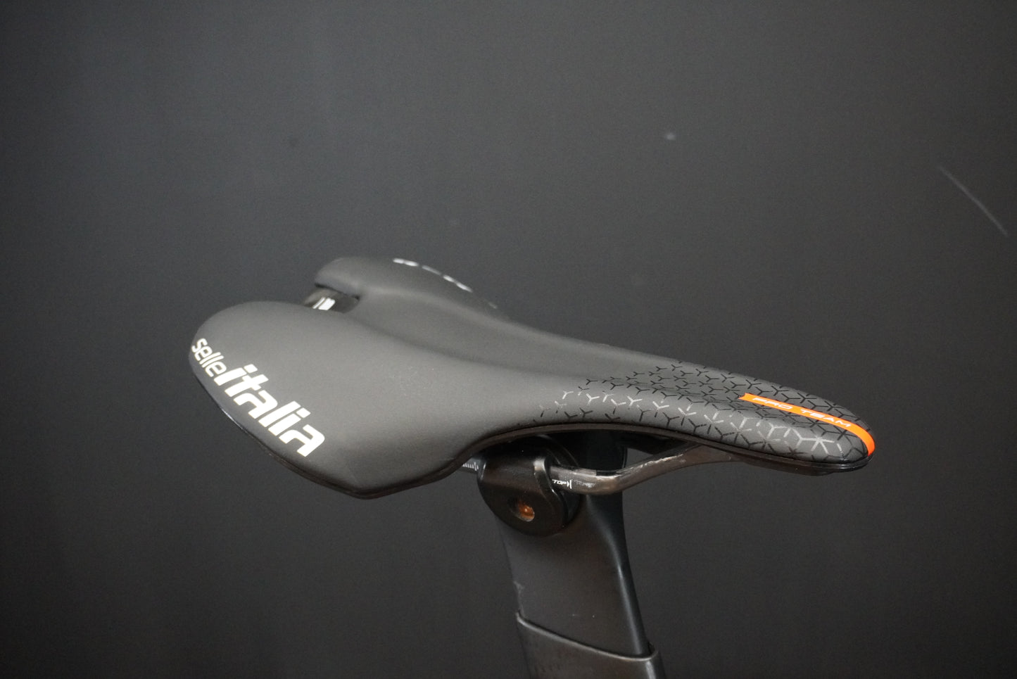 Trek Madone SLR 9 Gen 7 Dura-Ace Di2 Carbon Disc Road Bike 2024 - 56cm