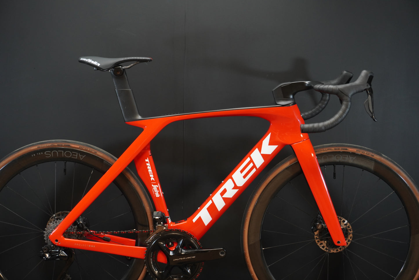 Trek Madone SLR 9 Gen 7 Dura-Ace Di2 Carbon Disc Road Bike 2024 - 56cm