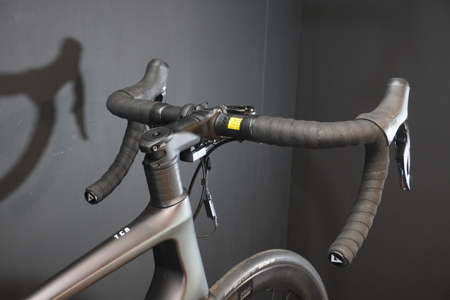 Giant TCR Advanced Pro Disc 0 Carbon Road Bike 2021 - M/L