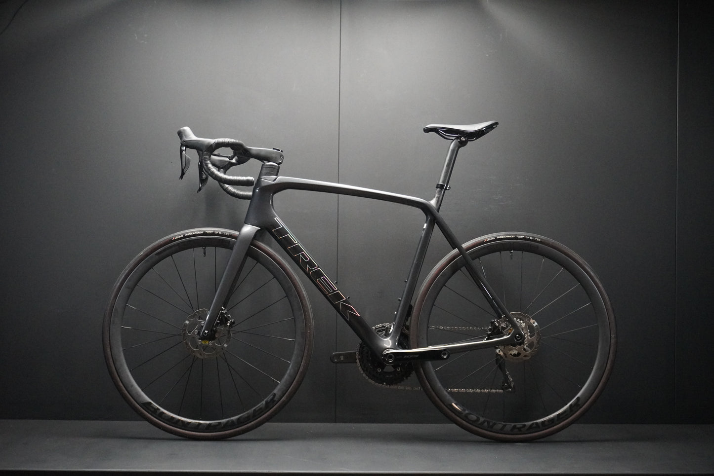 Trek Emonda SL6 Pro 105 Di2 Carbon Disc Road Bike 2023 - 58cm