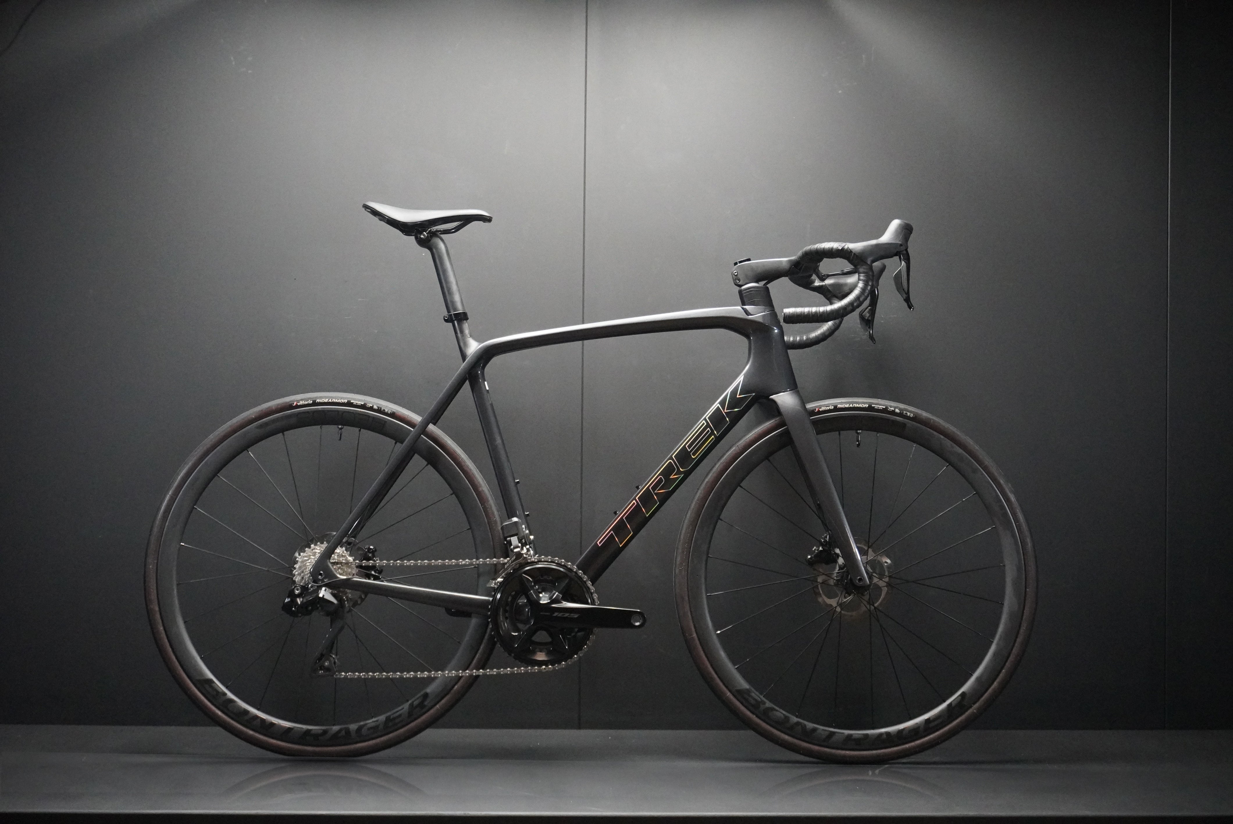 Trek Emonda SL6 Pro 105 Di2 Carbon Disc Road Bike 2023 - 58cm