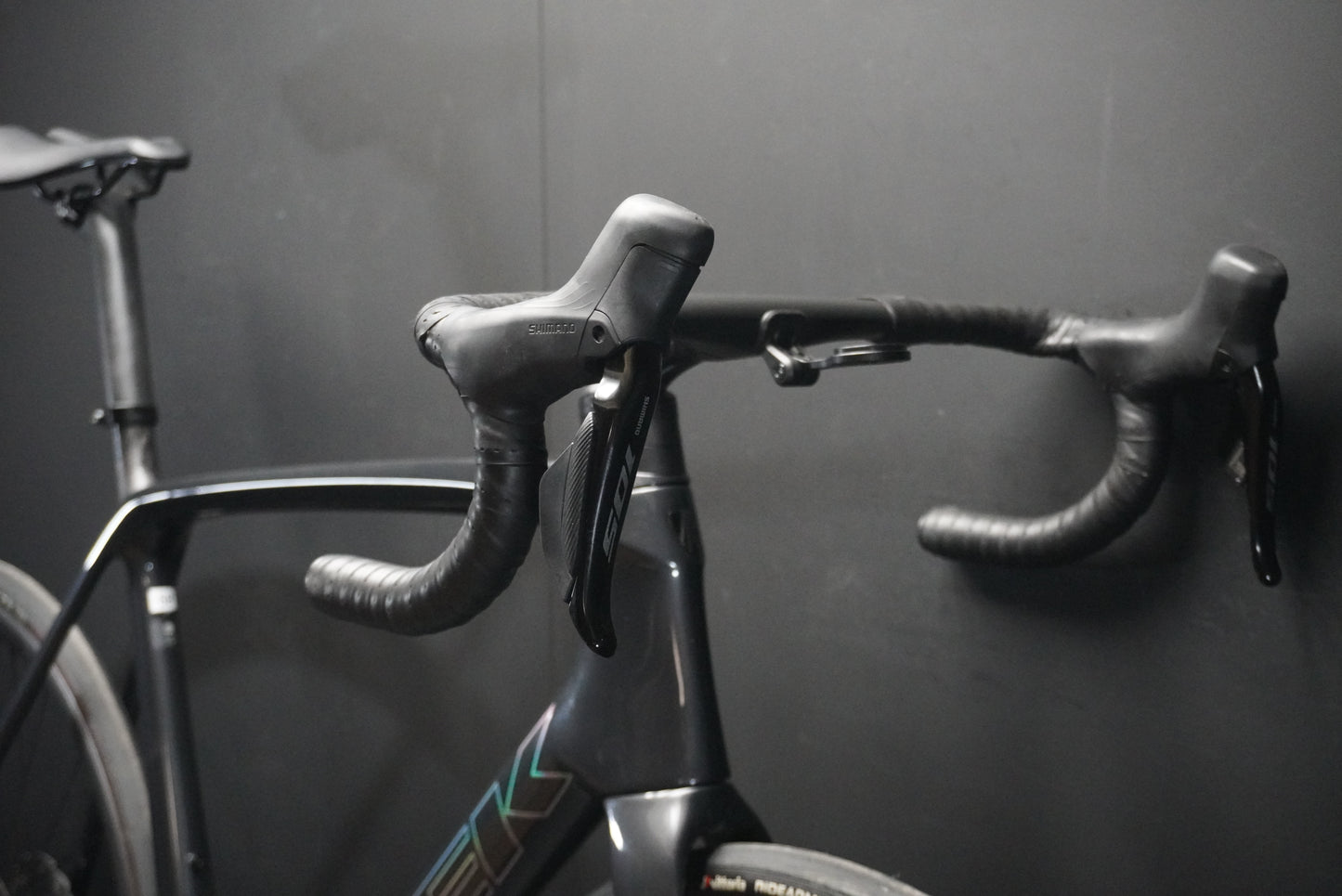 Trek Emonda SL6 Pro 105 Di2 Carbon Disc Road Bike 2023 - 58cm