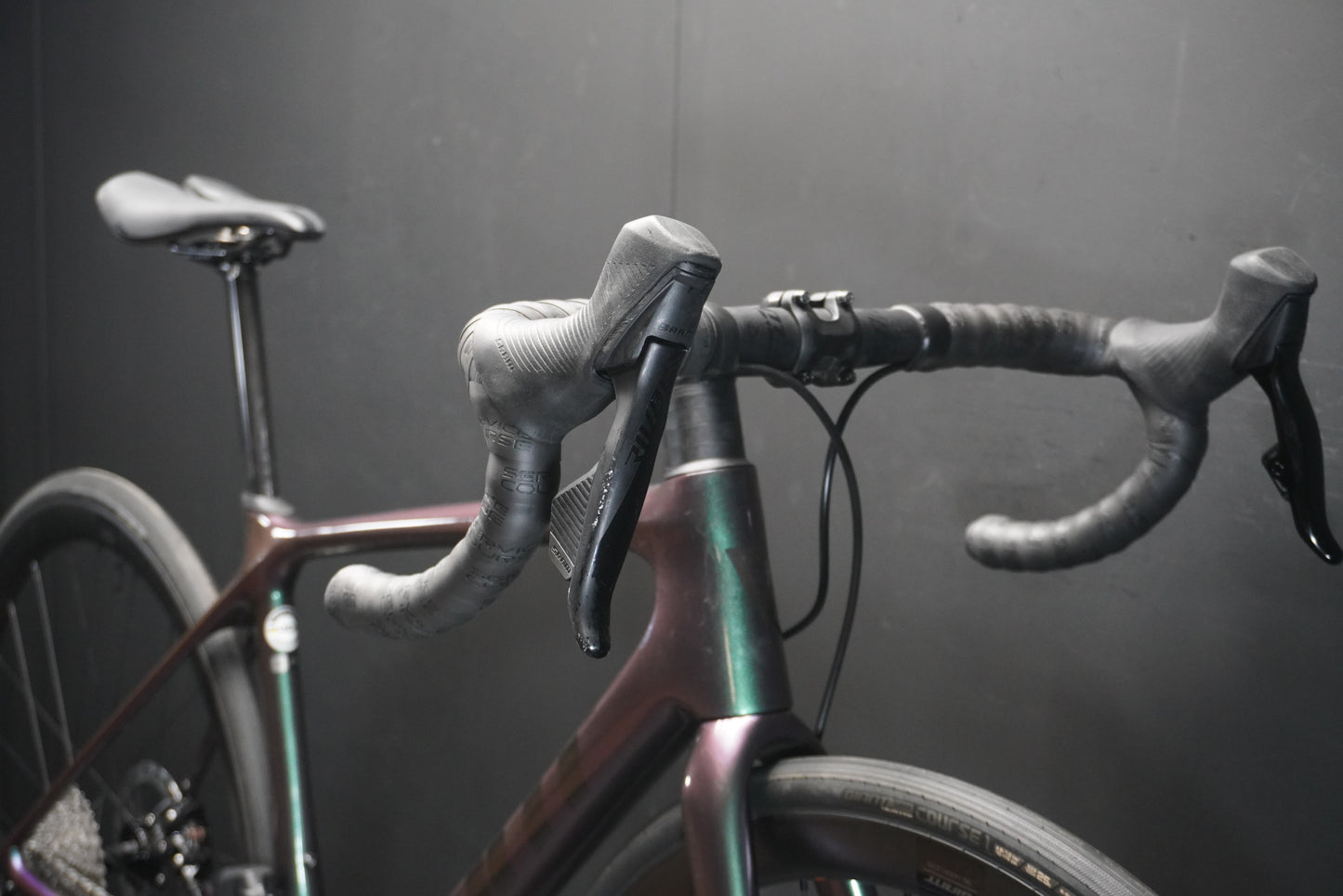 Giant TCR Advanced Pro 1 Rival AXS Carbon Disc Road Bike 2024 - Small