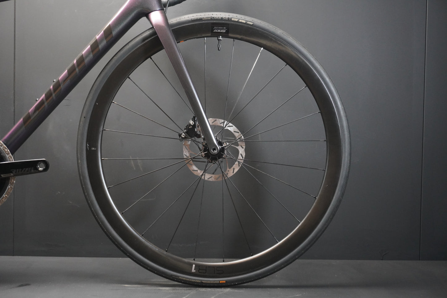 Giant TCR Advanced Pro 1 Rival AXS Carbon Disc Road Bike 2024 - Small