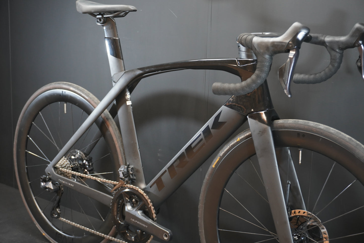Trek Madone SLR Project One Ultegra Di2 12spd Carbon Disc Road Bike 2020 - 56cm