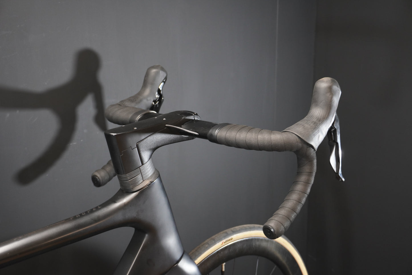 Giant Propel Advanced 1 Ultegra Carbon Disc Road Bike 2021 - M/L