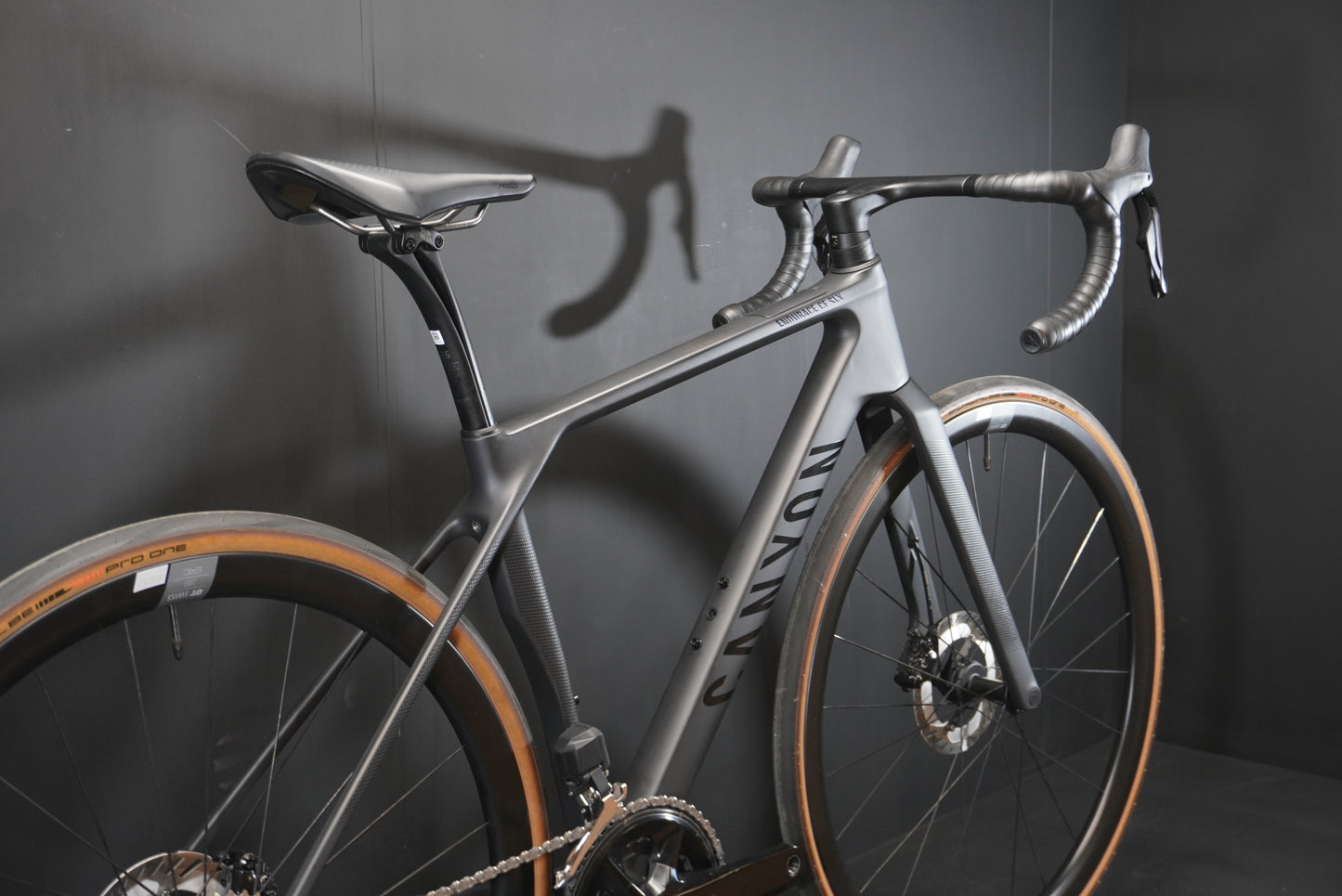 Canyon Endurace CF SLX 7 105 Di2 & P/M Carbon Disc Road Bike 2024 - XS