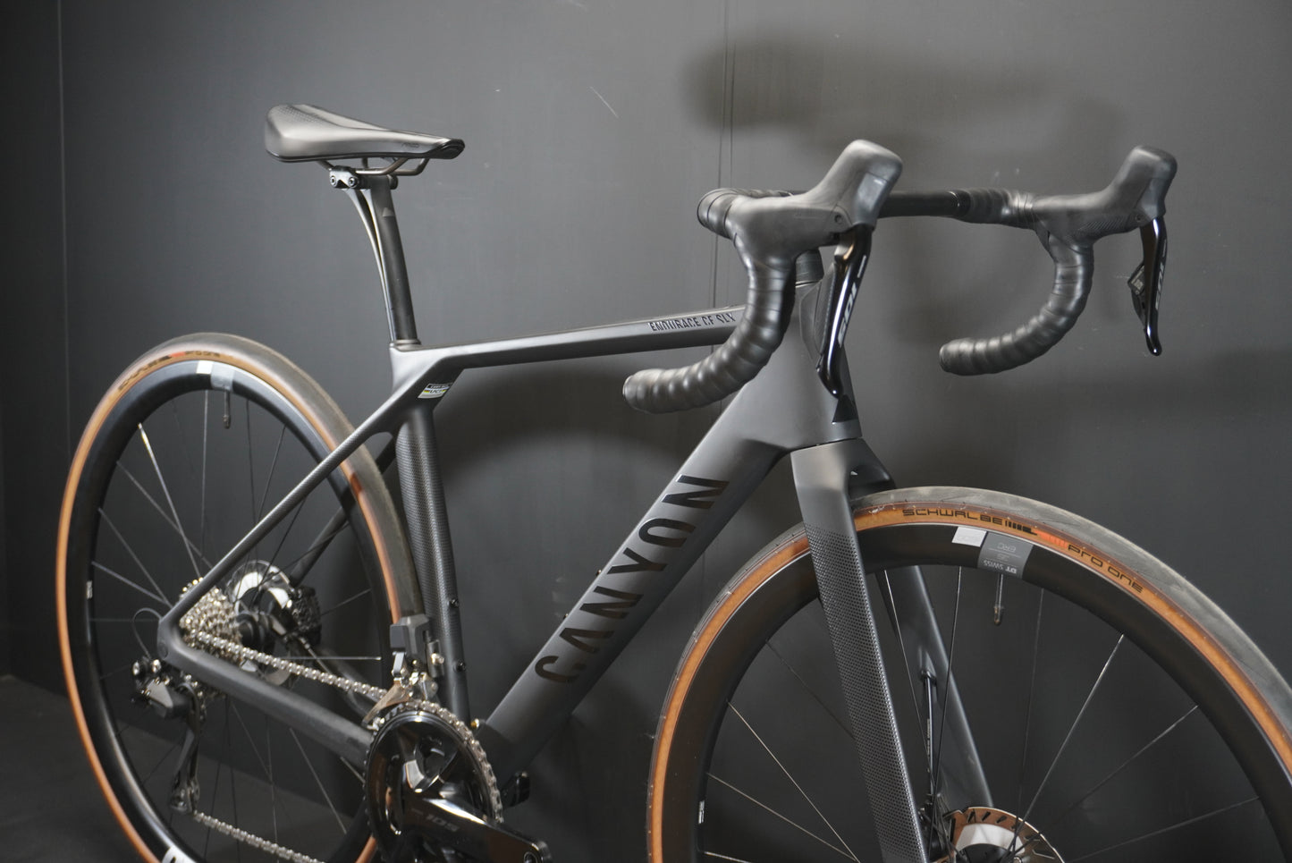 Canyon Endurace CF SLX 7 105 Di2 & P/M Carbon Disc Road Bike 2024 - XS