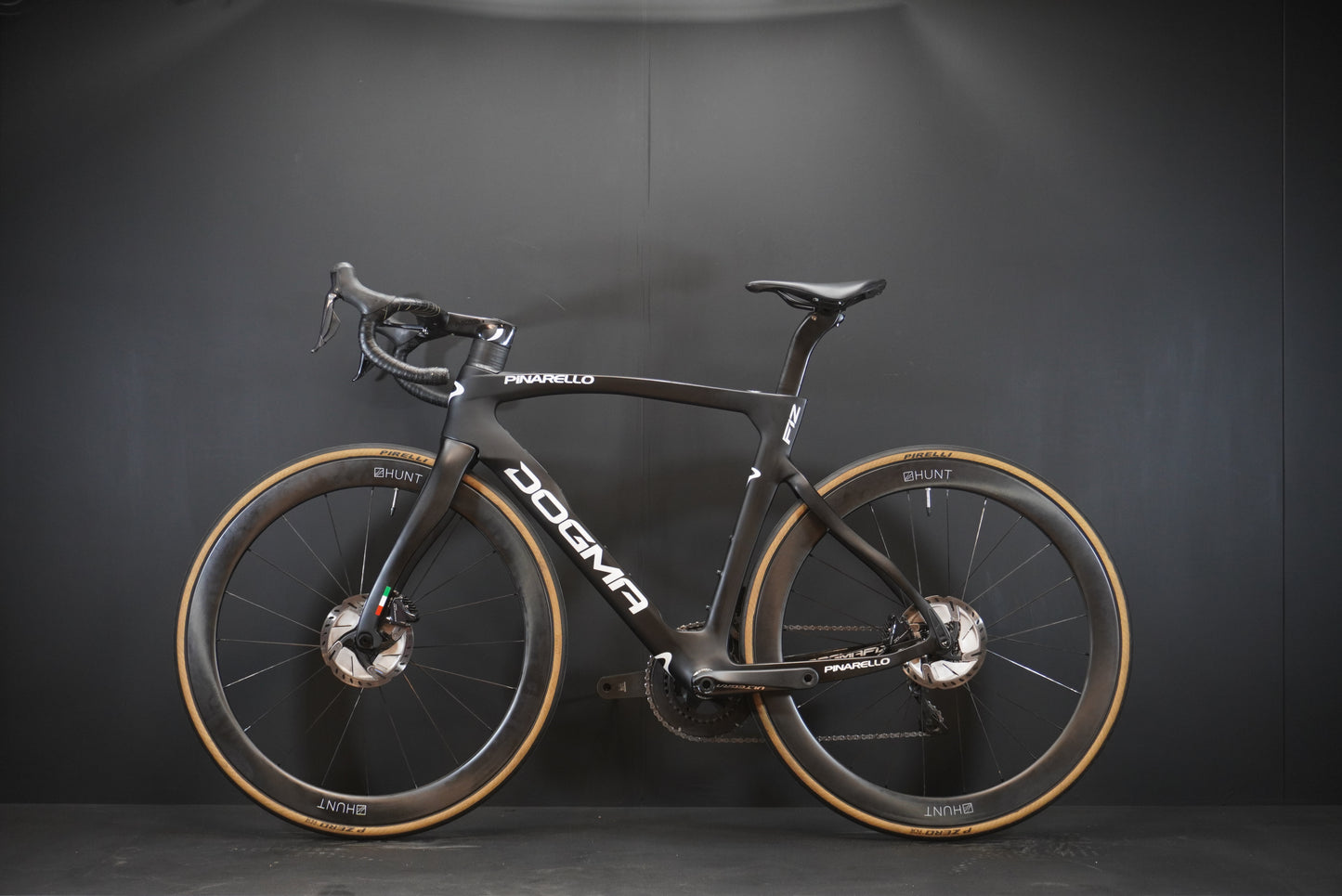 Pinarello Dogma F12 Di2 Carbon Disc Road Bike 2021 - 540mm