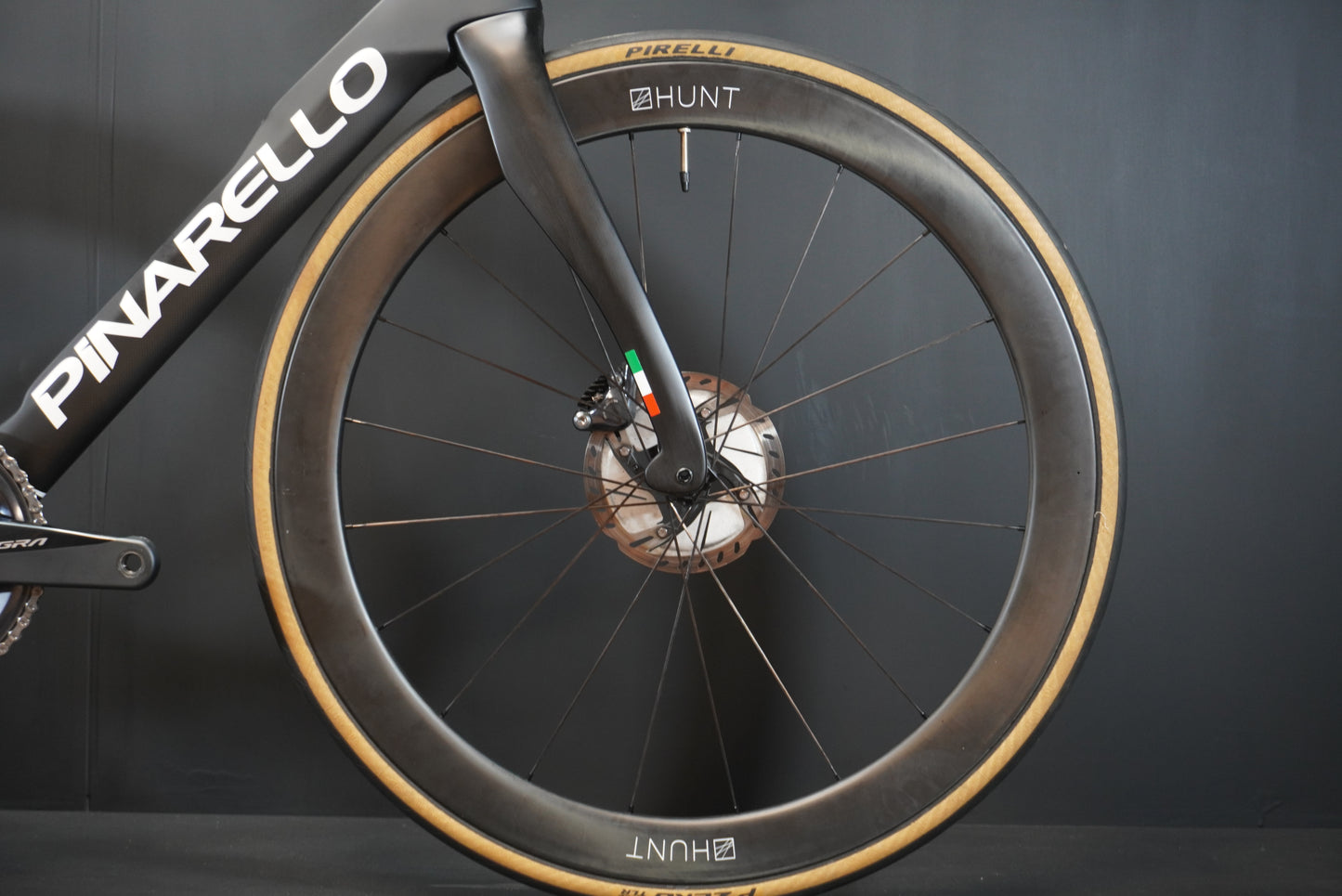 Pinarello Dogma F12 Di2 Carbon Disc Road Bike 2021 - 540mm