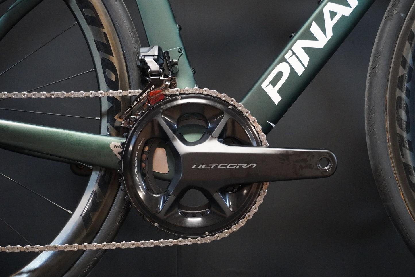Pinarello F9 Fastest Green Ultegra Di2 Carbon Disc Road Bike 2025 - 545mm