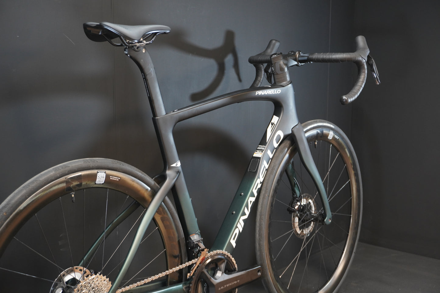 Pinarello F9 Fastest Green Ultegra Di2 Carbon Disc Road Bike 2025 - 545mm