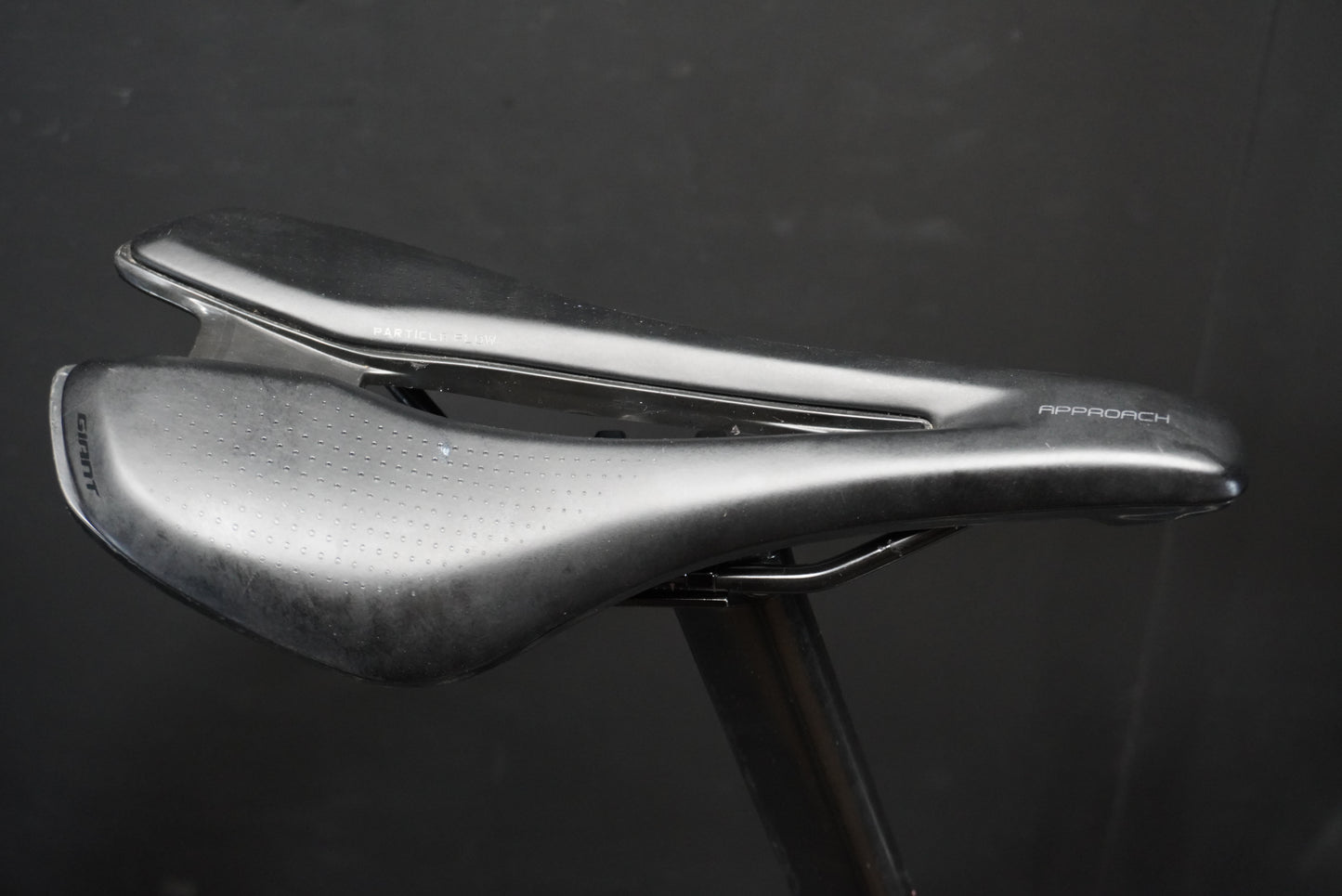 Giant TCR Advanced Pro 1 Rival AXS Carbon Disc Road Bike 2023 - Small