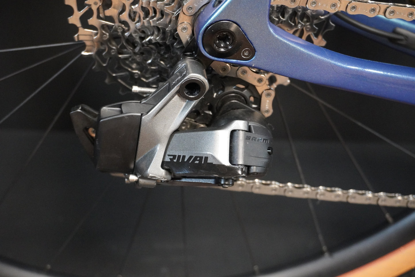 Boardman ADV 9.4 SRAM Rival AXS Carbon Disc Gravel Bike - 2026 - XLarge