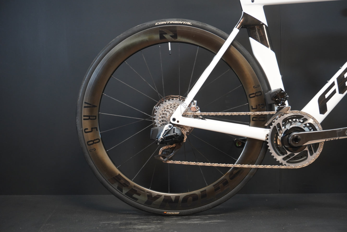 Felt AR Advanced SRAM Red AXS Carbon Disc Road Bike 2023 - 54cm