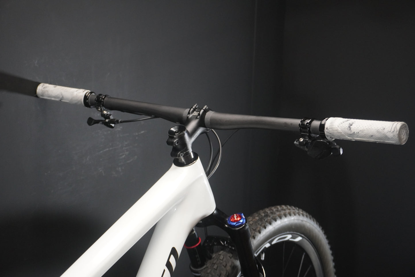 Specialized Epic Pro Carbon Full Suspension MTB 2023 - Large