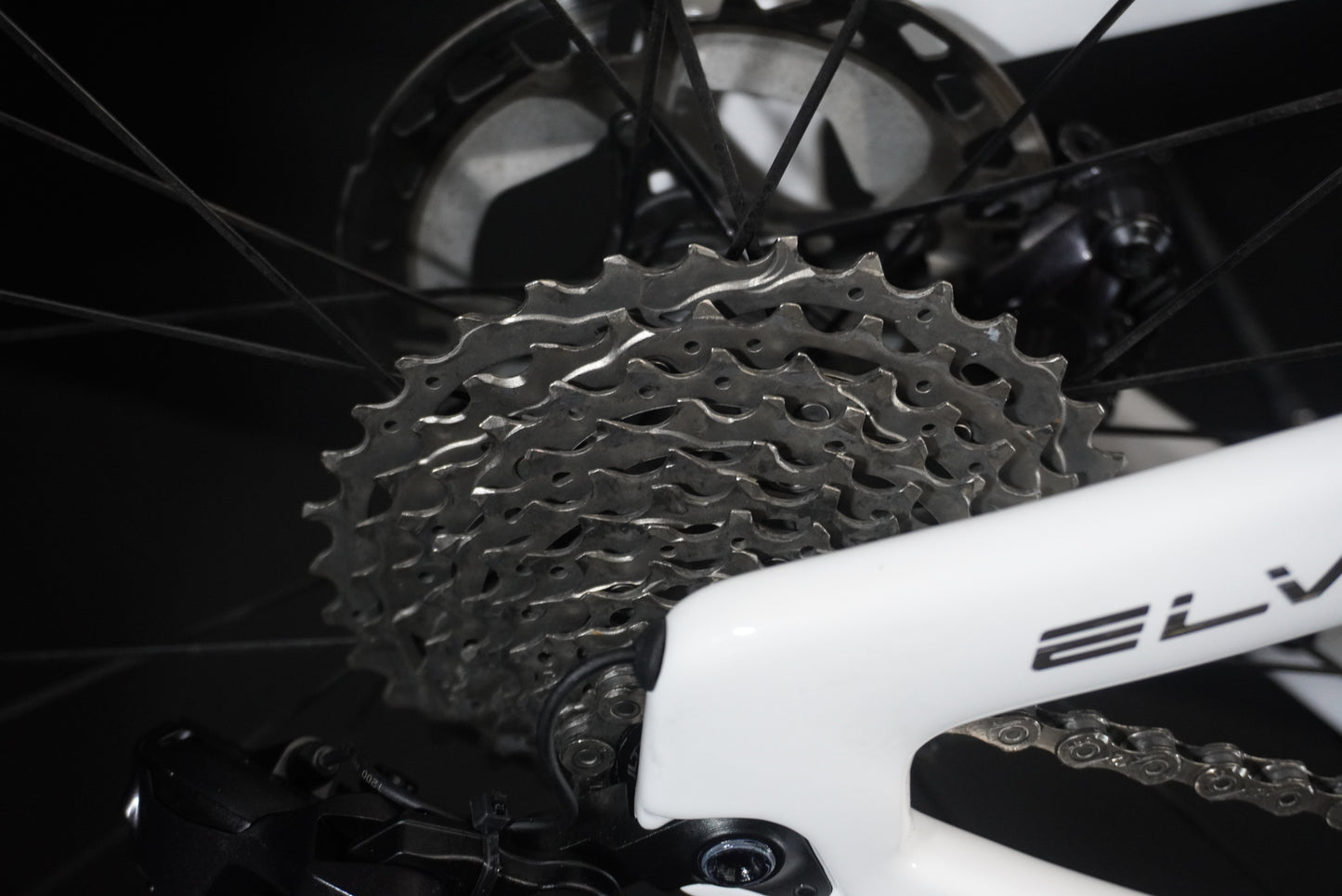 Elves Falath EVO+ Expert Di2 Carbon Disc Road Bike 2025 - 49cm