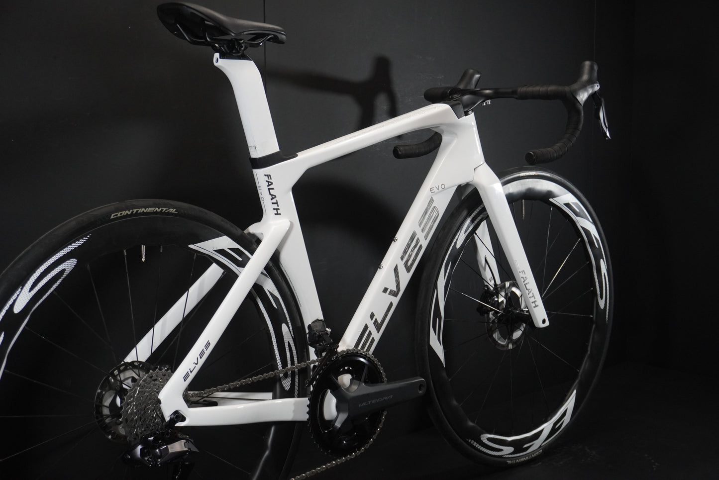 Elves Falath EVO+ Expert Di2 Carbon Disc Road Bike 2025 - 49cm