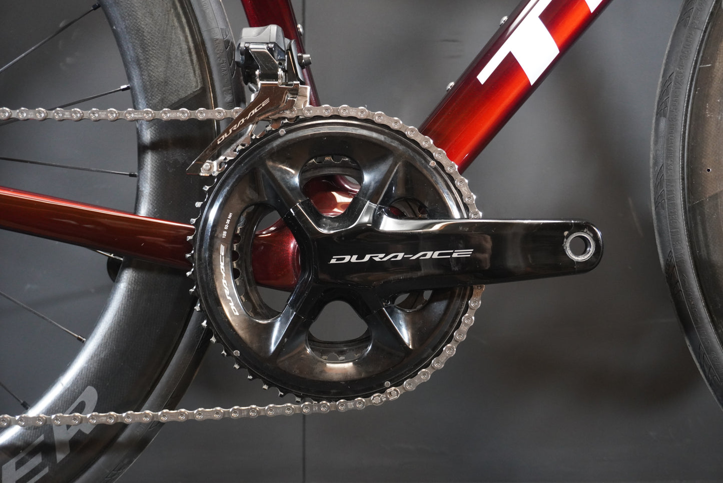 Trek Madone SLR 9 Gen 8 Carbon Disc Road Bike 2025 - M/L