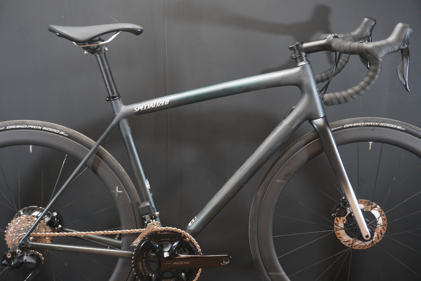 Specialized Aethos Comp Carbon Disc Road Bike Upgraded! 2023 - 56cm