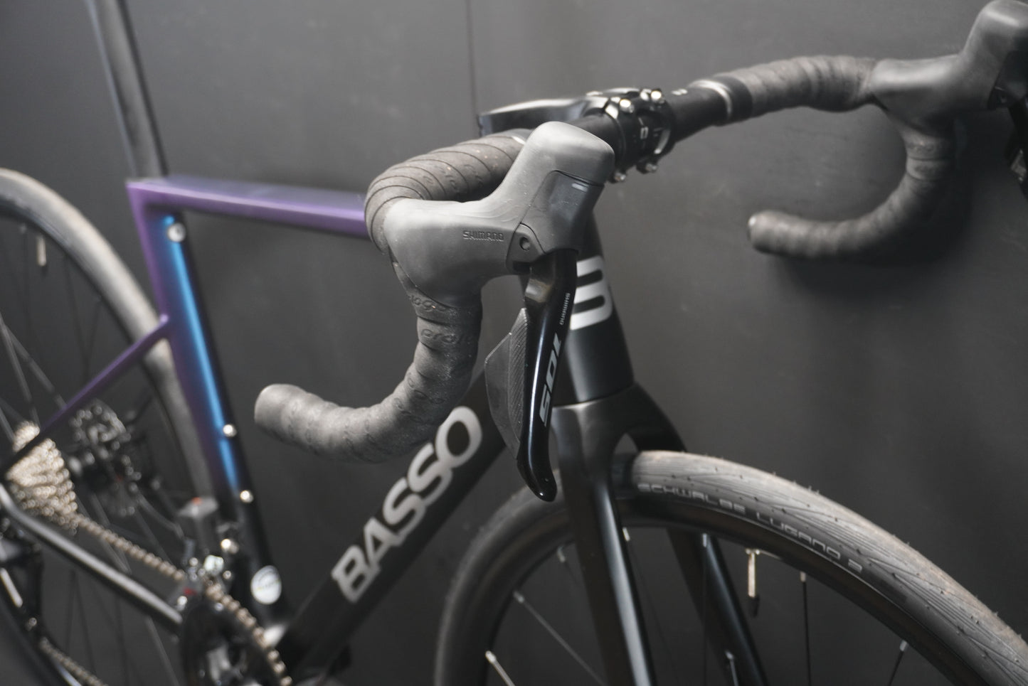 NEW Basso Astra 105 Di2 Carbon Disc Road Bike Chameleon 2025 - Various Sizes - Full Warranty