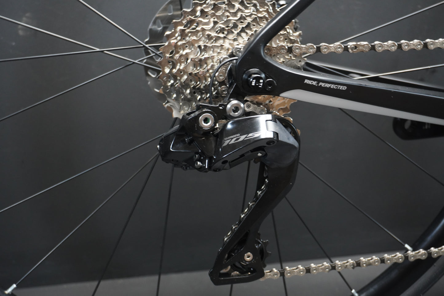 NEW Basso Astra 105 Di2 Carbon Disc Road Bike Chameleon 2025 - Various Sizes - Full Warranty