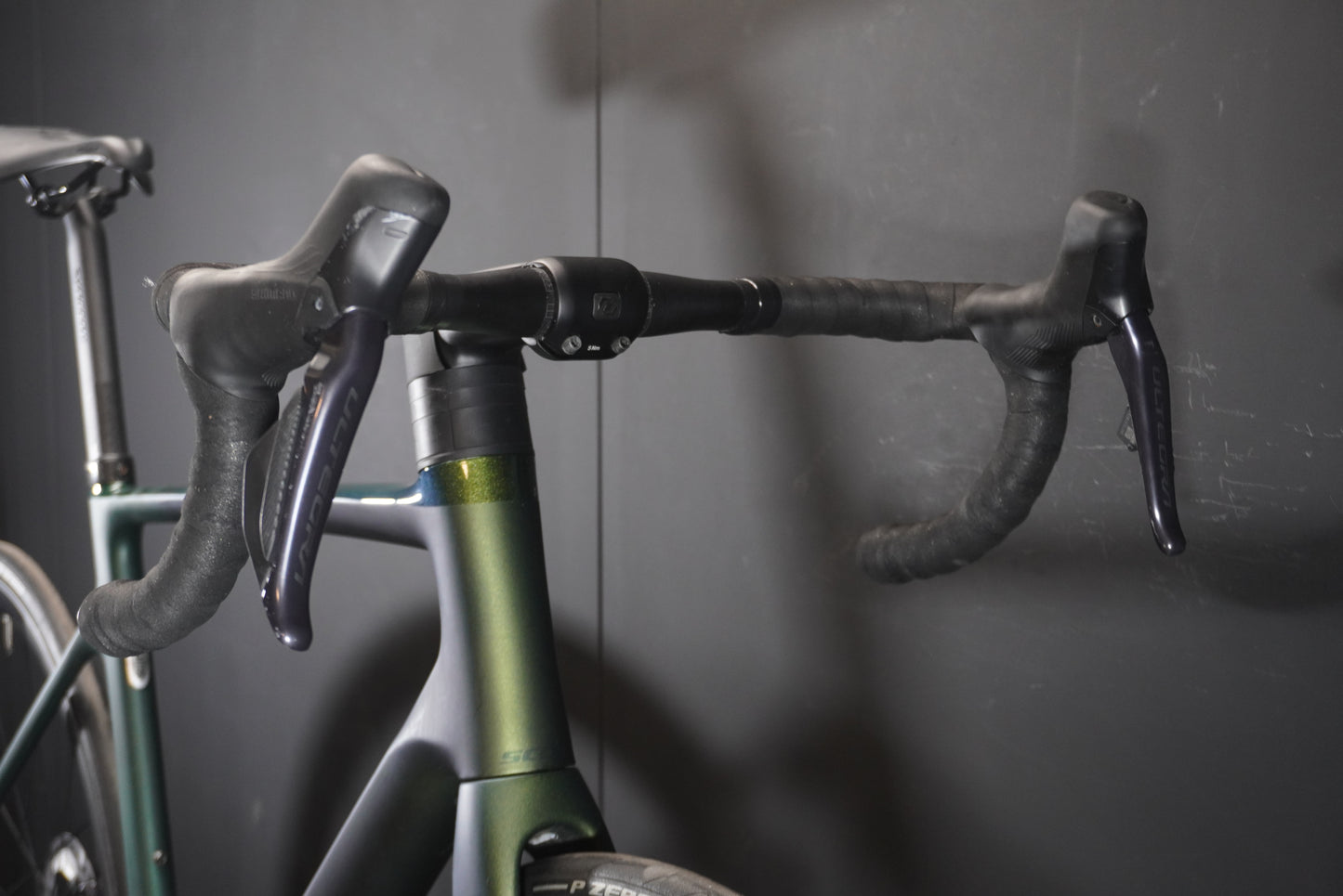 Scott Addict RC15 Di2 Carbon Disc Road Bike 2022 - 56cm