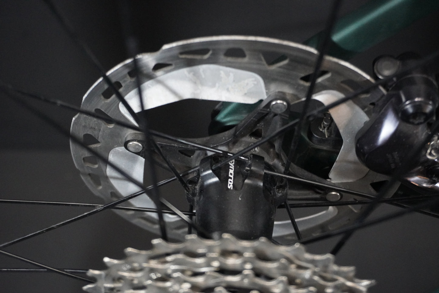 Scott Addict RC15 Di2 Carbon Disc Road Bike 2022 - 56cm