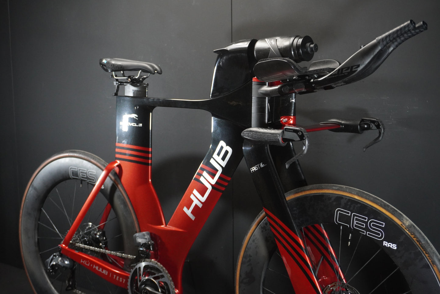 Kù Cycle HUUB TF-1 AXS Carbon TT/Tri Bike 2024 - Medium