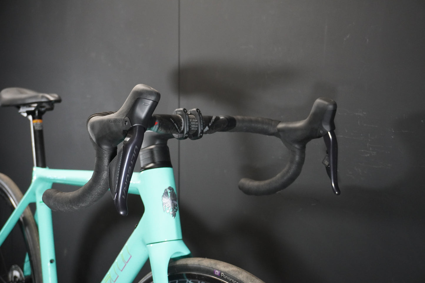 AS NEW Bianchi Specialissima CV Di2 Carbon Disc Road Bike 2022 - 53cm