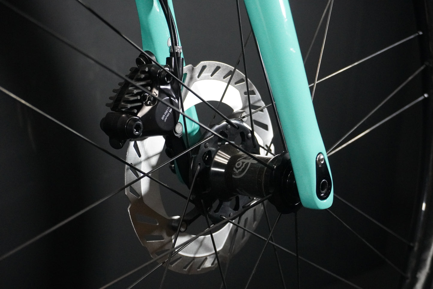 AS NEW Bianchi Specialissima CV Di2 Carbon Disc Road Bike 2022 - 53cm