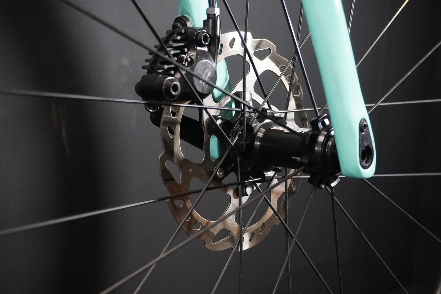 Bianchi Sprint 105 Di2 Carbon Disc Road Bike 2024 - 57cm