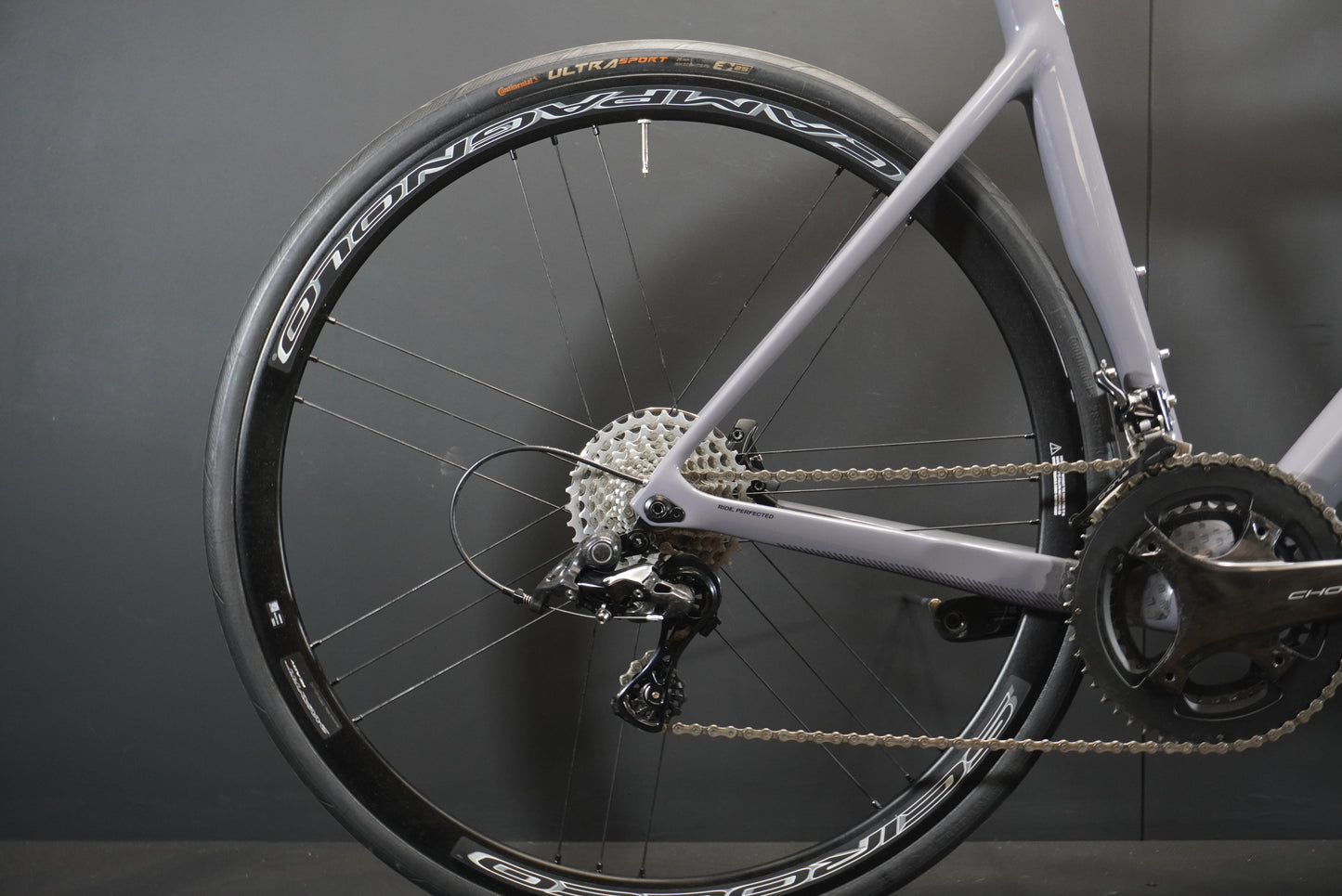 Basso Astra Carbon Disc Road Bike 2022 - Medium