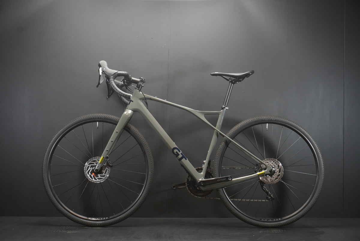 GT Grade Elite GRX Carbon Disc Gravel Bike 2025 - Medium