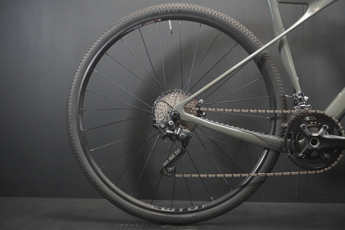 GT Grade Elite GRX Carbon Disc Gravel Bike 2025 - Medium