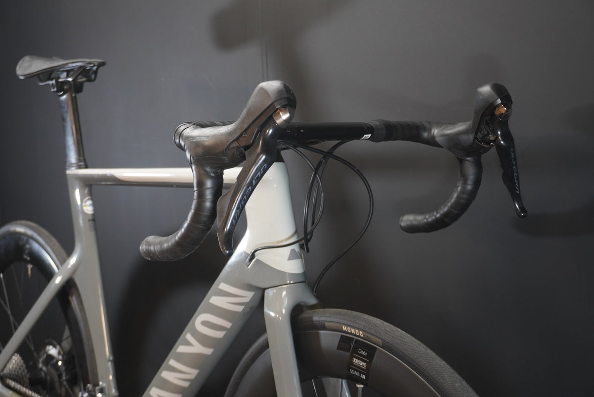 Canyon Aeroad CF SL 8 Ultegra Carbon Disc Road Bike 2023 - Large