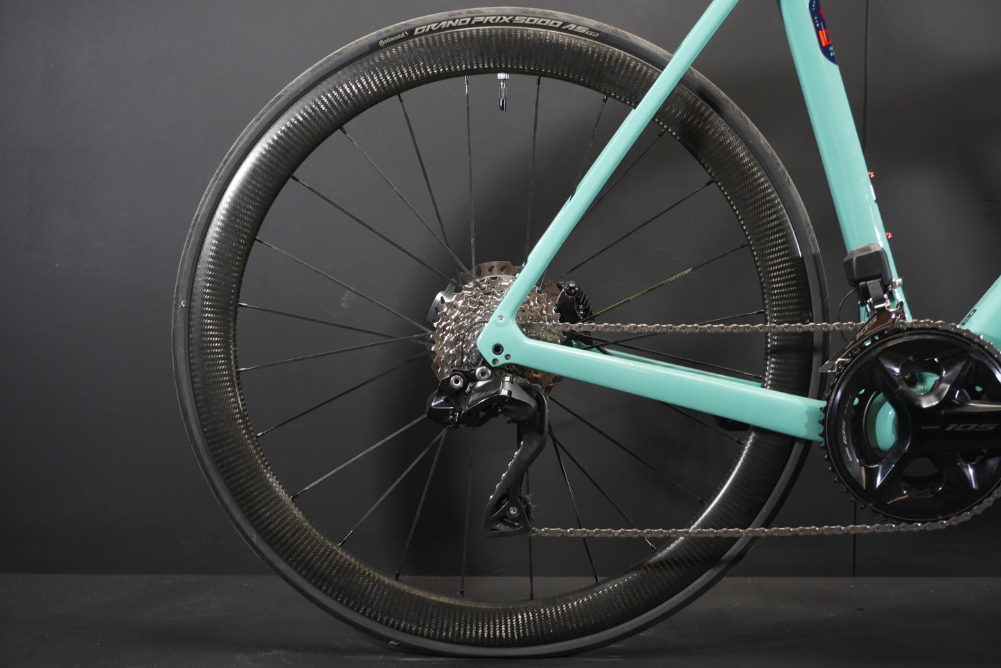 Trek Domane SL5 Gen 4 105 Di2 Carbon Disc Road Bike 2023 - 58cm - Upgraded Wheels