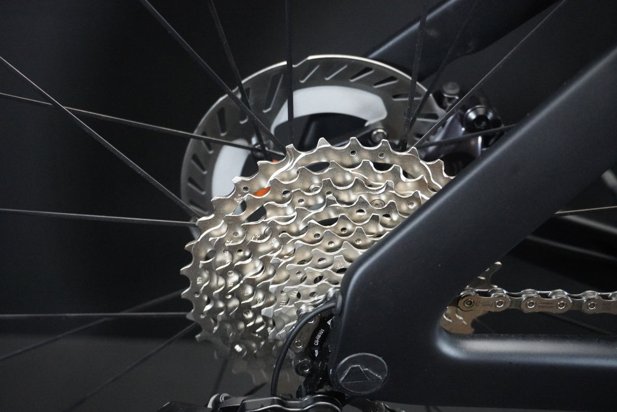 Canyon Aeroad Ultegra Di2 Carbon Disc Road Bike 2022 - Large