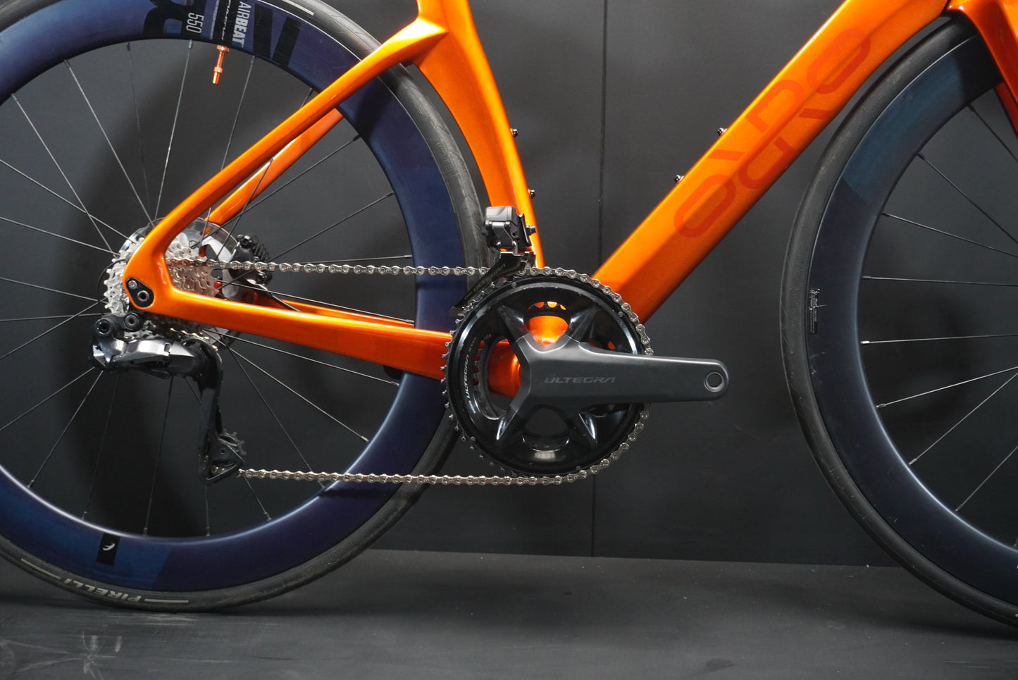 Orro Venturi STC Signature Di2 Carbon Disc Road Bike 2022 - Small