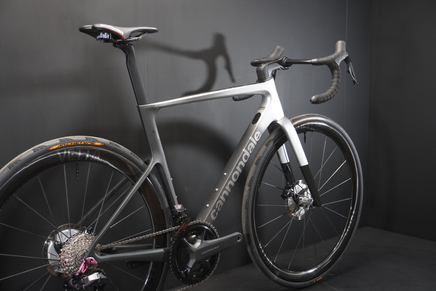 Cannondale Supersix EVO Hi-Mod Carbon Disc Road Bike 2024 - 54cm